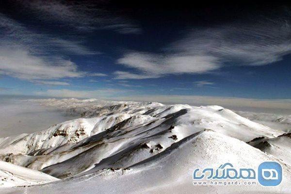 کوه بزقوش یکی از جاذبه های طبیعی آذربایجان شرقی به شمار می رود کوه بزقوش یکی از جاذبه های طبیعی آذربایجان شرقی به شمار می رود